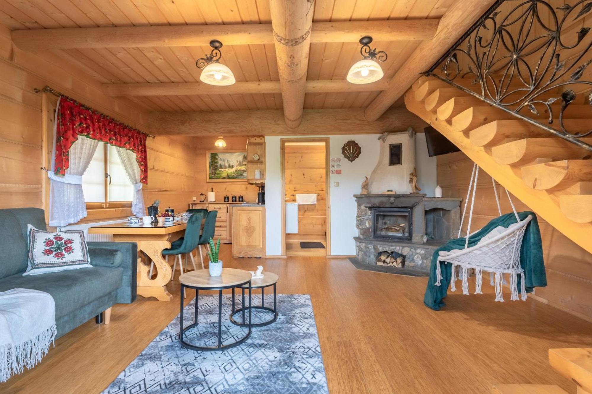 I Krupa Ciche Z Jacuzzi Chalet