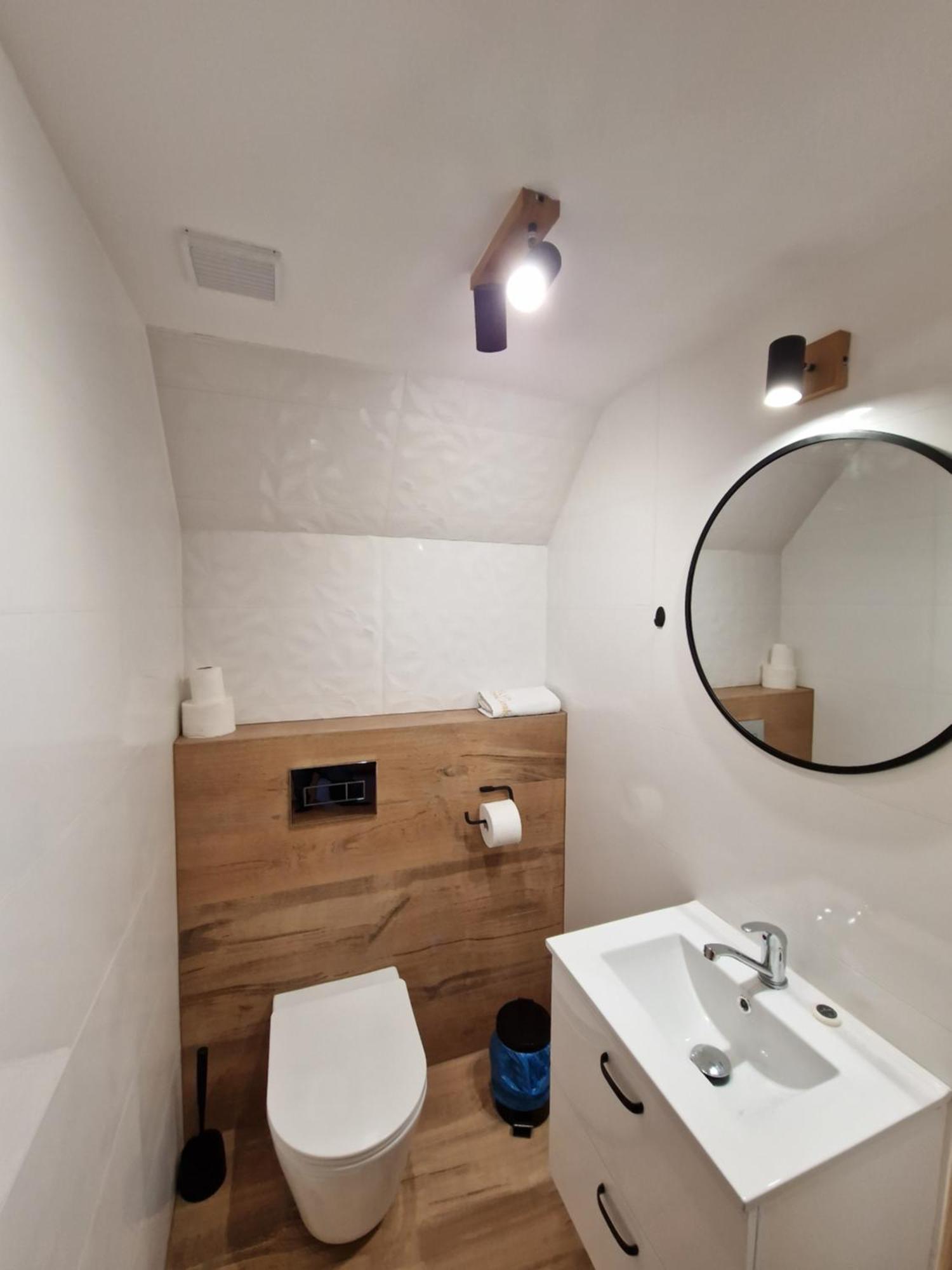 I Krupa Ciche Z Jacuzzi Chalet